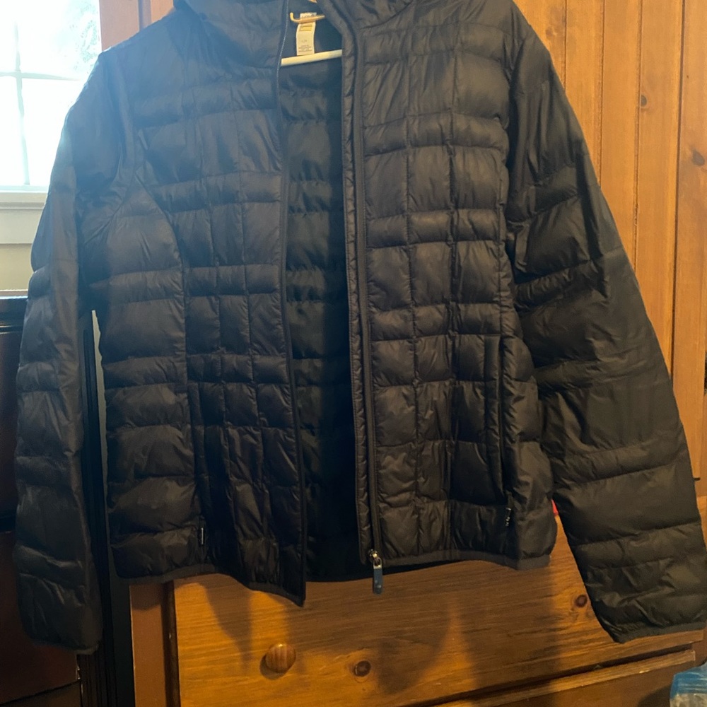 Lolë puffer coat